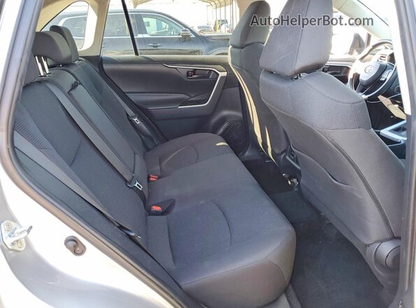 2T3H1RFV7RW323171 2024 TOYOTA RAV4 Silver Vista interior trasera