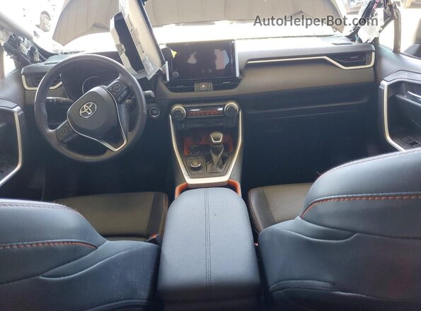 2T3J1RFV0RW476685 2024 TOYOTA RAV4 Black Առջևի վահանակի տեսք
