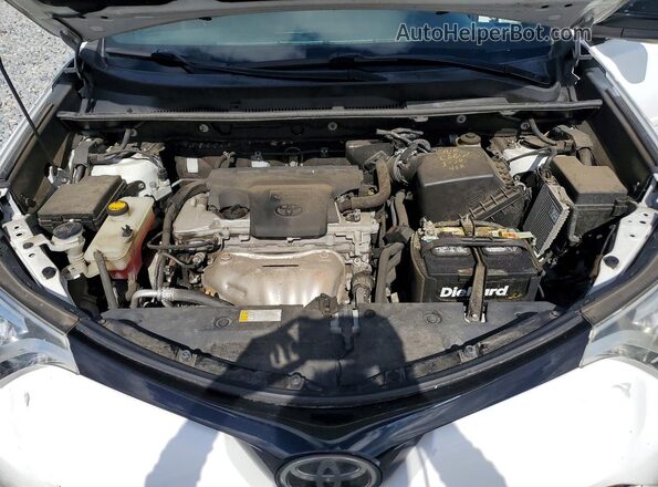 2T3JFREV2HW609707 2017 TOYOTA RAV4 White Widok wnętrza z tyłu