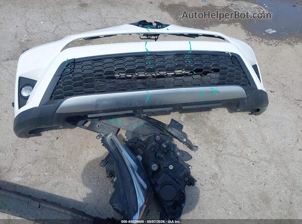 2T3JFREV4HW581148 2017 TOYOTA RAV4 White Սարքավորումների վահանակի տեսք