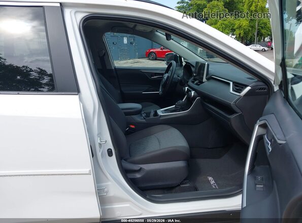 2T3P1RFV1SW575371 2025 TOYOTA RAV4 White Вид салону спереду