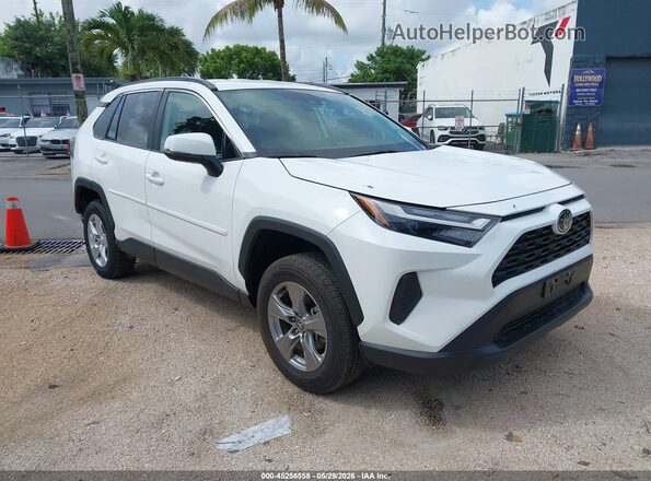 2T3P1RFV1SW575371 2025 TOYOTA RAV4 White Передня права чверть