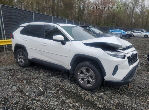 2T3P1RFV2NC305653 2022 TOYOTA RAV4 White Przód prawy