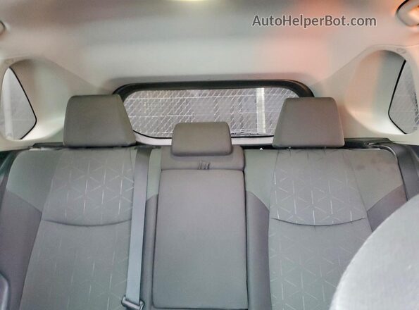 2T3P1RFV2NC305653 2022 TOYOTA RAV4 White Widok tylnych siedzeń