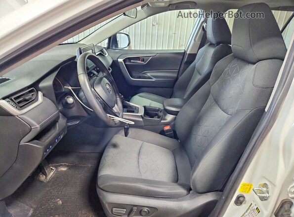 2T3P1RFV3MW201928 2021 TOYOTA RAV4 White Вид салону спереду