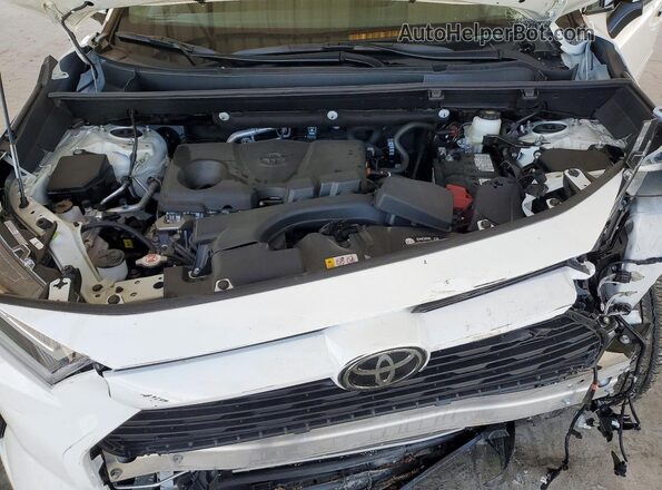 2T3P1RFV3RC480807 2024 TOYOTA RAV4 White Vista interior trasera