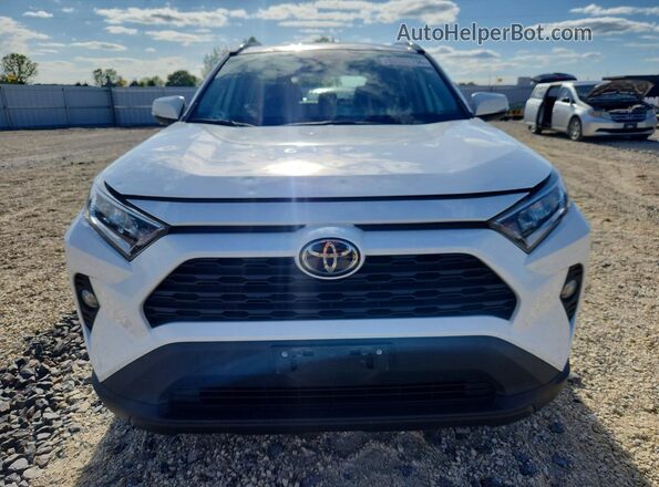 2T3P1RFV4LC083727 2020 TOYOTA LE White Front view
