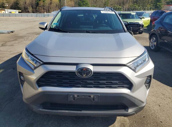 2T3P1RFV4MW169071 2021 TOYOTA RAV4 Silver Widok z przodu