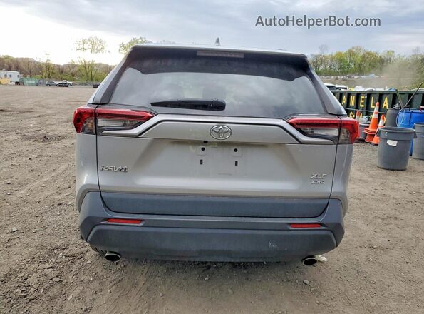 2T3P1RFV5MW209710 2021 TOYOTA RAV4 Silver Widok z tyłu
