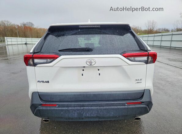 2T3P1RFV6MW177592 2021 TOYOTA RAV4 White Rear view