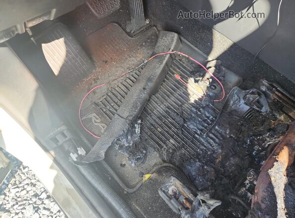 2T3P1RFV7LC076268 2020 TOYOTA RAV4 Белый 