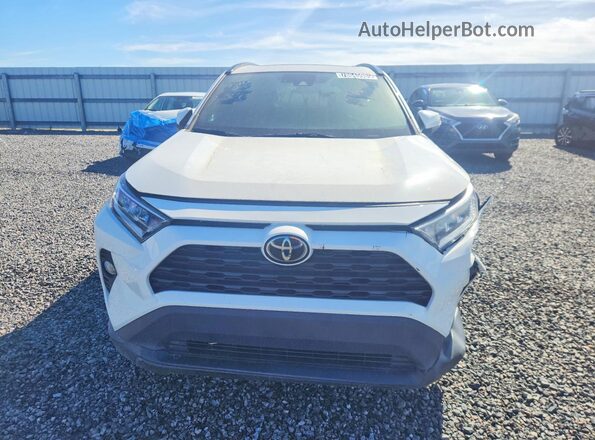 2T3P1RFV7LC076268 2020 TOYOTA RAV4 Белый Вид спереди
