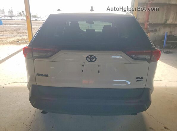 2T3P1RFV7MC210472 2021 TOYOTA RAV4 White Widok z tyłu