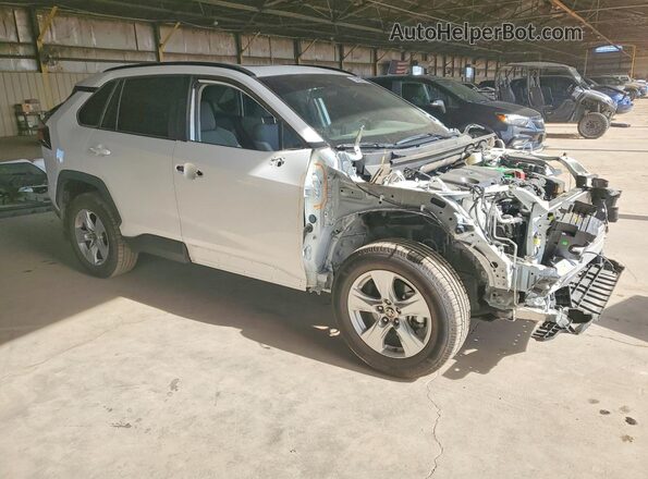 2T3P1RFV7MC210472 2021 TOYOTA RAV4 White Przód prawy