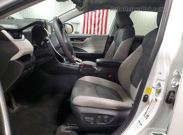 2T3R6RFV4MW018984 2021 TOYOTA RAV4 White Widok wnętrza z przodu
