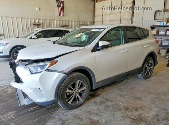 2T3RFREV0JW791710 2018 TOYOTA RAV4 White Przód lewy