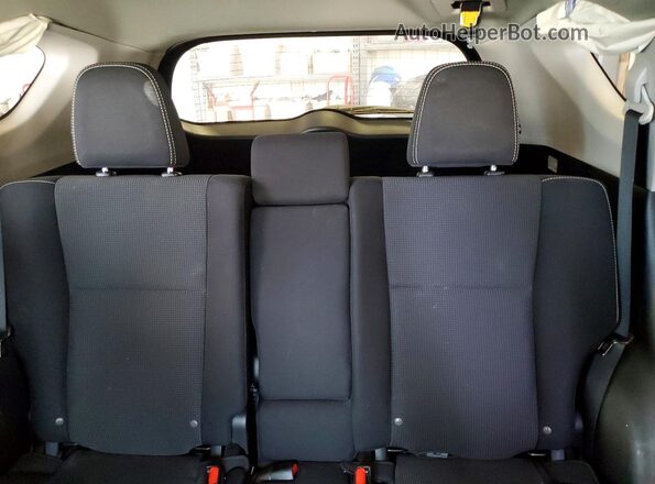 2T3RFREV0JW791710 2018 TOYOTA RAV4 White Widok tylnych siedzeń