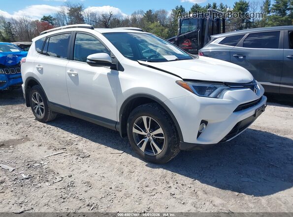 2T3RFREV5GW463594 2016 TOYOTA LE White Передня права чверть