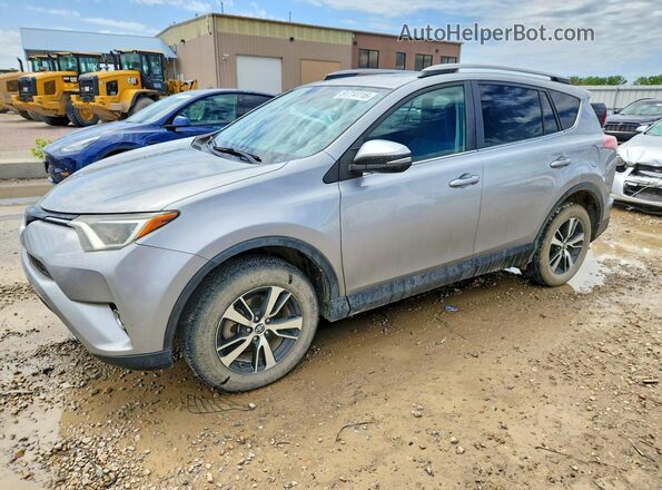 2T3RFREV6HW683957 2017 TOYOTA LE Серебряный Передняя левая четверть