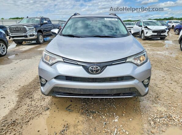 2T3RFREV6HW683957 2017 TOYOTA LE Серебряный Вид спереди