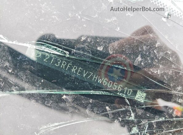 2T3RFREV7HW605610 2017 TOYOTA RAV4 Фиолетовый Вид наклейки с VIN-кодом