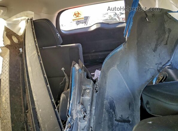 2T3RFREV8HW554098 2017 TOYOTA RAV4 Синий Вид задних сидений