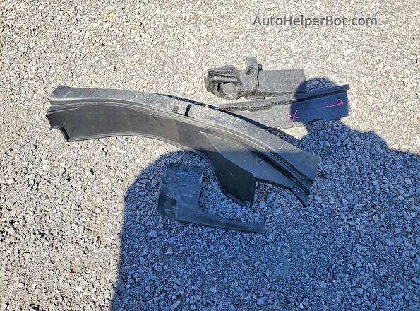 2T3RFREV8HW604692 2017 TOYOTA RAV4 Purple Widok naklejki z numerem VIN
