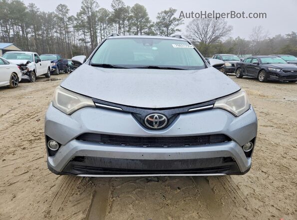 2T3RFREV9HW607827 2017 TOYOTA LE Серебряный Вид спереди