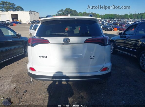 2T3RFREV9JW848454 2018 TOYOTA LE White 