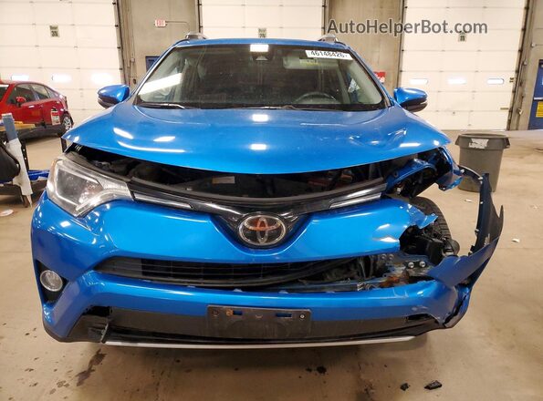 2T3RFREVXJW796946 2018 TOYOTA RAV4 Blue Vista frontal