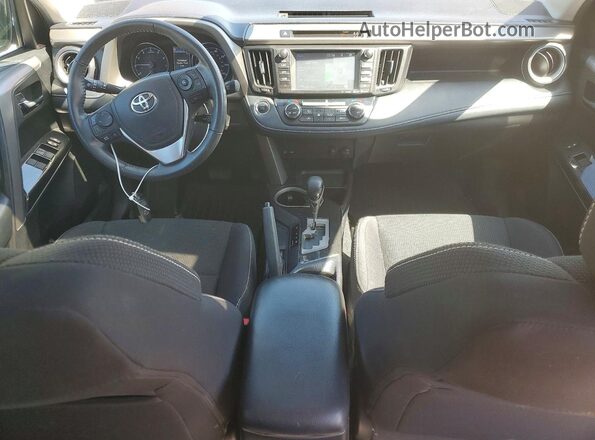 2T3RFREVXJW839472 2018 TOYOTA RAV4 Темно-бордовый Вид панели приборов