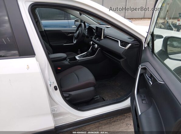 2T3RWRFV0RW209163 2024 TOYOTA LE White Widok wnętrza z przodu