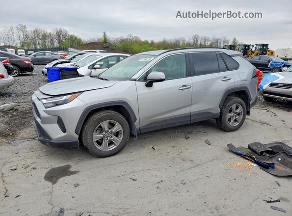 2T3RWRFV2RW196867 2024 TOYOTA RAV4 Silver Առջևի ձախ երեք քառորդ տեսարան