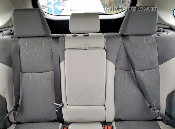 2T3RWRFV2RW196867 2024 TOYOTA RAV4 Silver Հետևի նստատեղերի տեսք