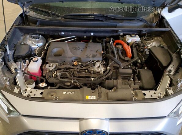 2T3RWRFV8MW124788 2021 TOYOTA LE Серебряный Вид подкапотного пространства