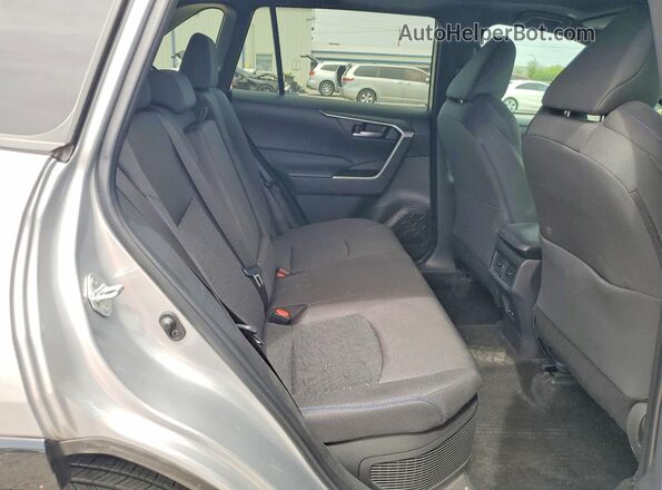 2T3T6RFV4RW079216 2024 TOYOTA RAV4 Серебряный Вид задней части салона