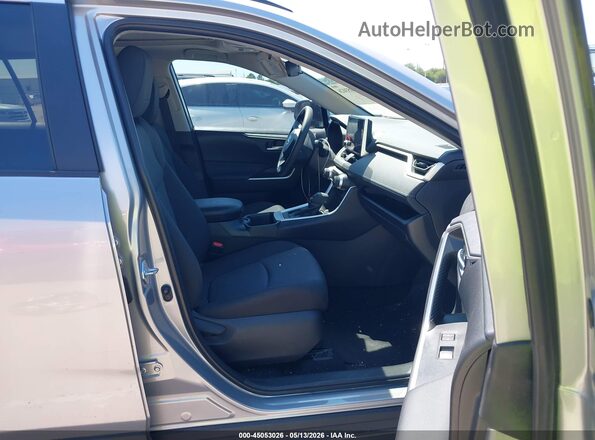 2T3W1RFV0SC313709 2025 TOYOTA LE Silver Vista interior delantera
