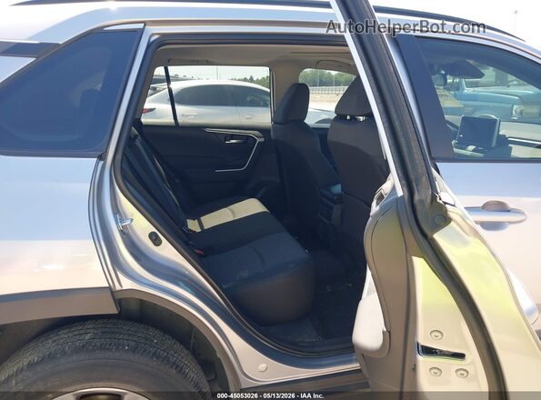 2T3W1RFV0SC313709 2025 TOYOTA LE Silver Vista de la etiqueta del VIN