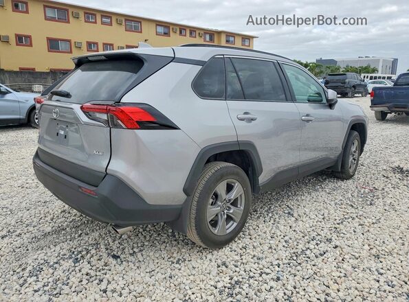 2T3W1RFV0SC362201 2025 TOYOTA RAV4 Silver უკანა მარჯვენა