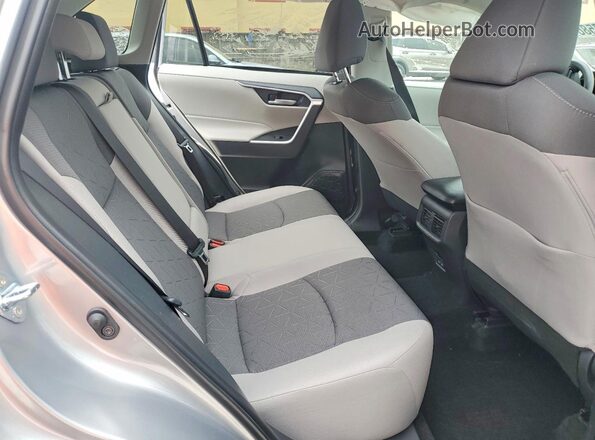 2T3W1RFV0SC362201 2025 TOYOTA RAV4 Silver უკანა სავარძლების ხედი