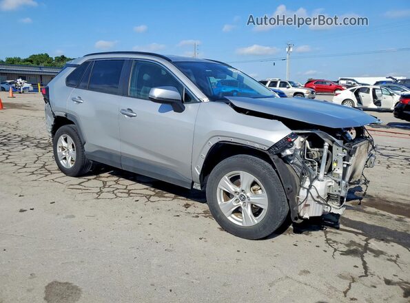 2T3W1RFV2MW118647 2021 TOYOTA RAV4 Silver Առջևի աջ