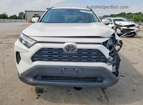 2T3W1RFV2PW260744 2023 TOYOTA RAV4 White Widok z przodu