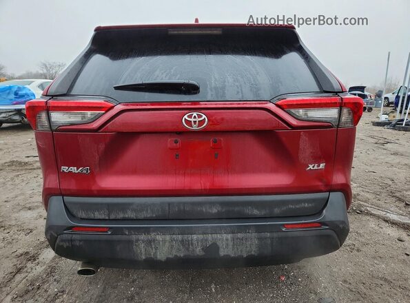2T3W1RFV3LC071421 2020 TOYOTA LE Red Вид ззаду