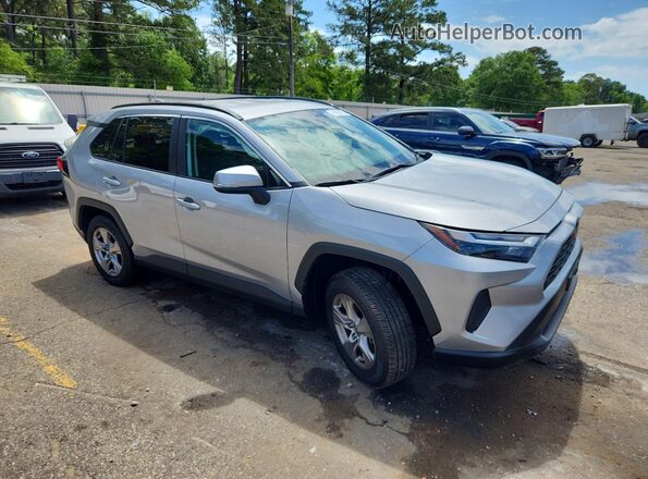 2T3W1RFV3SC341150 2025 TOYOTA RAV4 Silver Передня права чверть