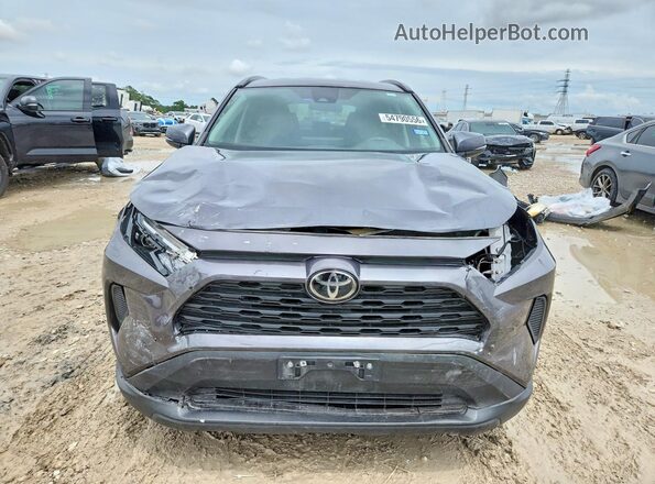 2T3W1RFV6NW206196 2022 TOYOTA RAV4 Gray Widok z przodu