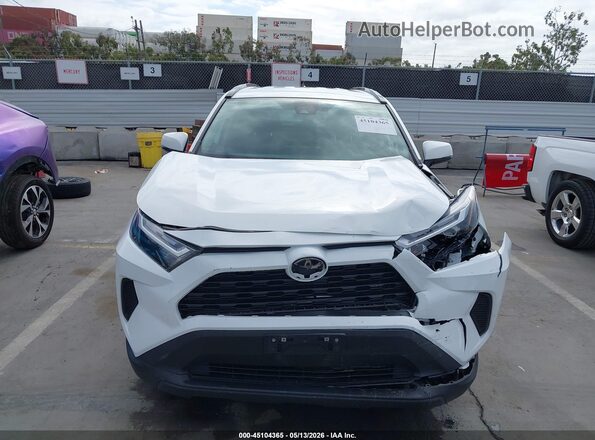 2T3W1RFV6RW302660 2024 TOYOTA LE White Вид спереду