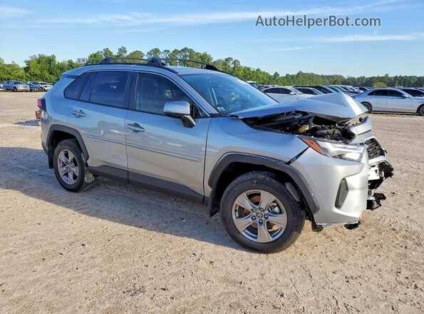 2T3W1RFV6SW409519 2025 TOYOTA RAV4 Silver Delantero derecho