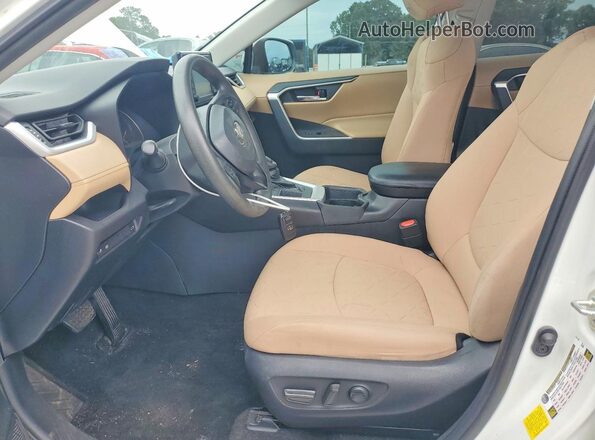 2T3W1RFV9LC081080 2020 TOYOTA LE White Widok wnętrza z przodu
