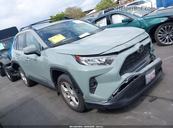 2T3W1RFV9MW128575 2021 TOYOTA LE Gray Przód prawy