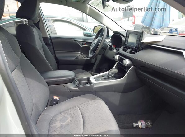2T3W1RFV9MW128575 2021 TOYOTA LE Gray Widok wnętrza z przodu